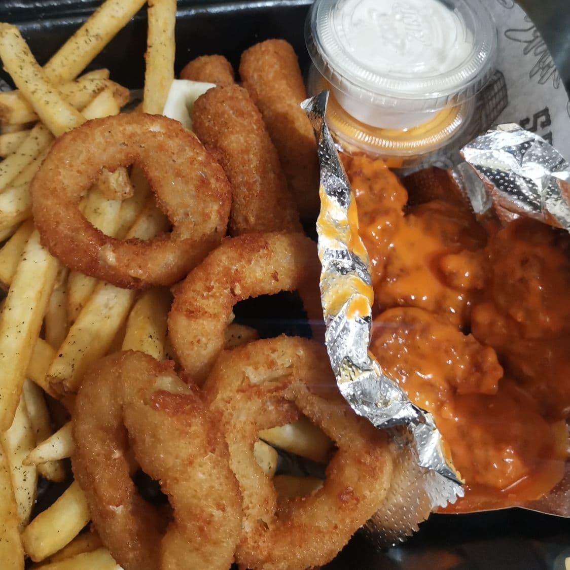 Sampler Boneless