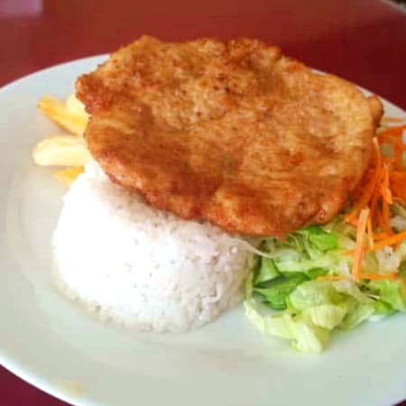 milanesa con paps fritas y arroz