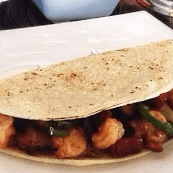 TACO DE CAMARON Y PULPO CON QUESO