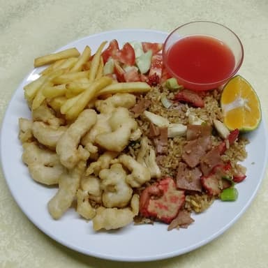 Casado Pollo Trozo en Salsa Agridulce.