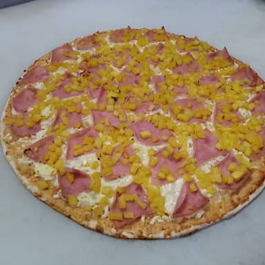 Extragrande Hawaina Mitad Jamón Salchicha.