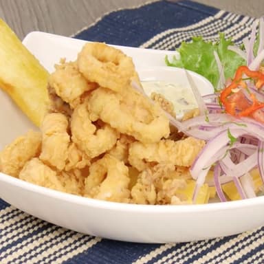 Chicharrón de Pota + Leche de Tigre
