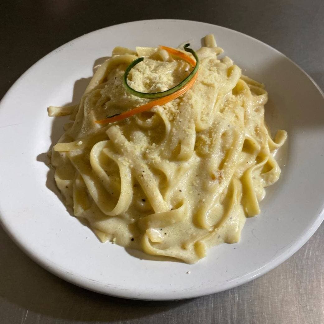 Fettuccine Alfredo