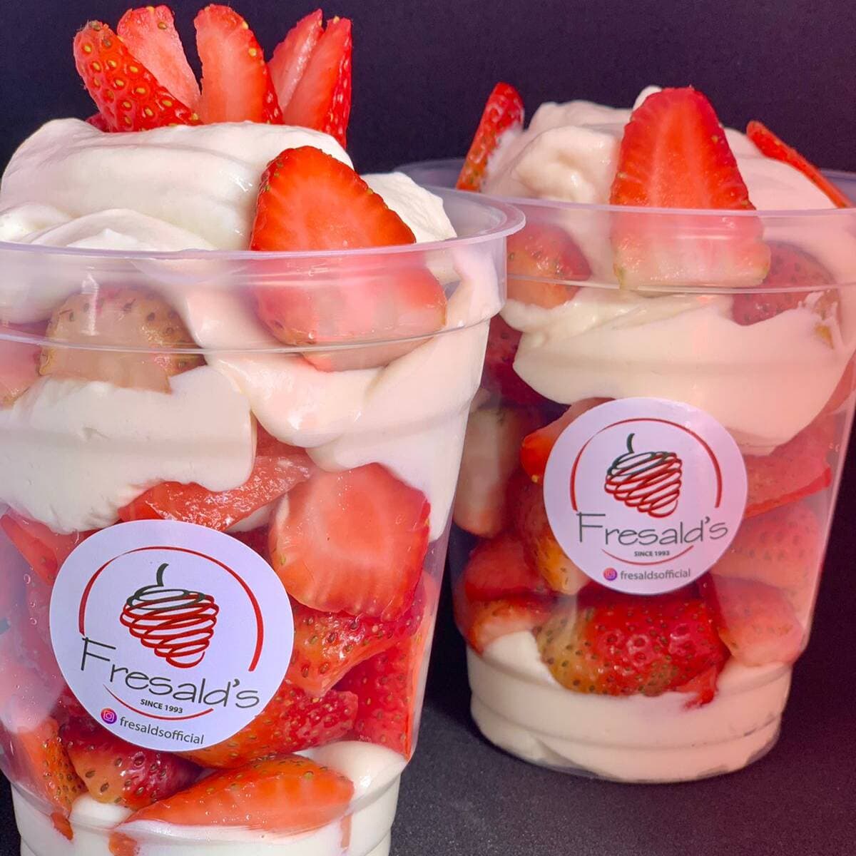 Combo 2 Fresas con Crema 12 Onz