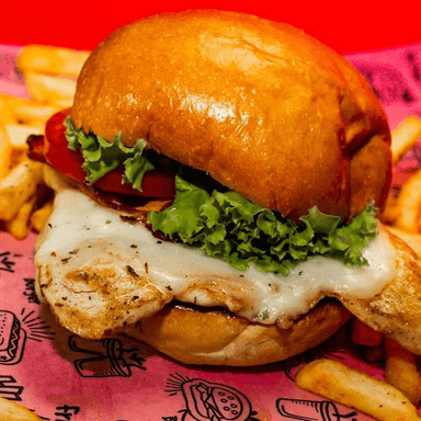 Chicken Burger y Papas