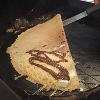 KRUJIKREPA QUESO DE BOLA, PHILADELPHIA Y CAJETA