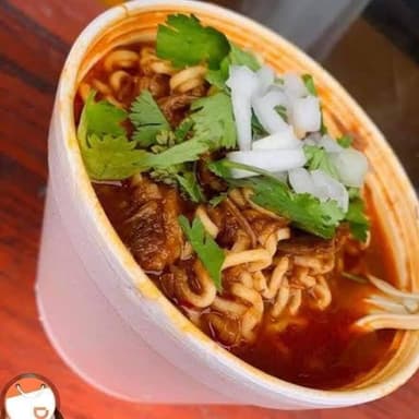 rameen birria de medio litro