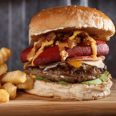 Super salchiburger arrachera