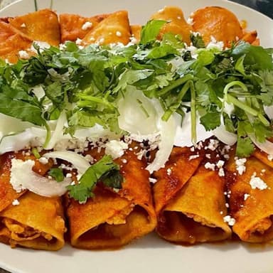 Enchiladas Rojas ¡Garantía de Sabor!