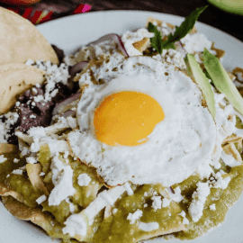 Chilaquiles con Huevo