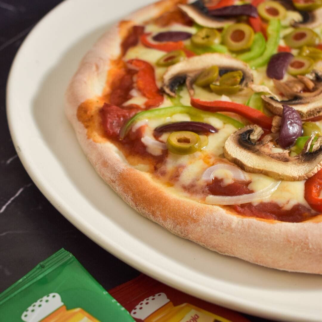 Pizza Vegetariana + Bebida 250 Ml