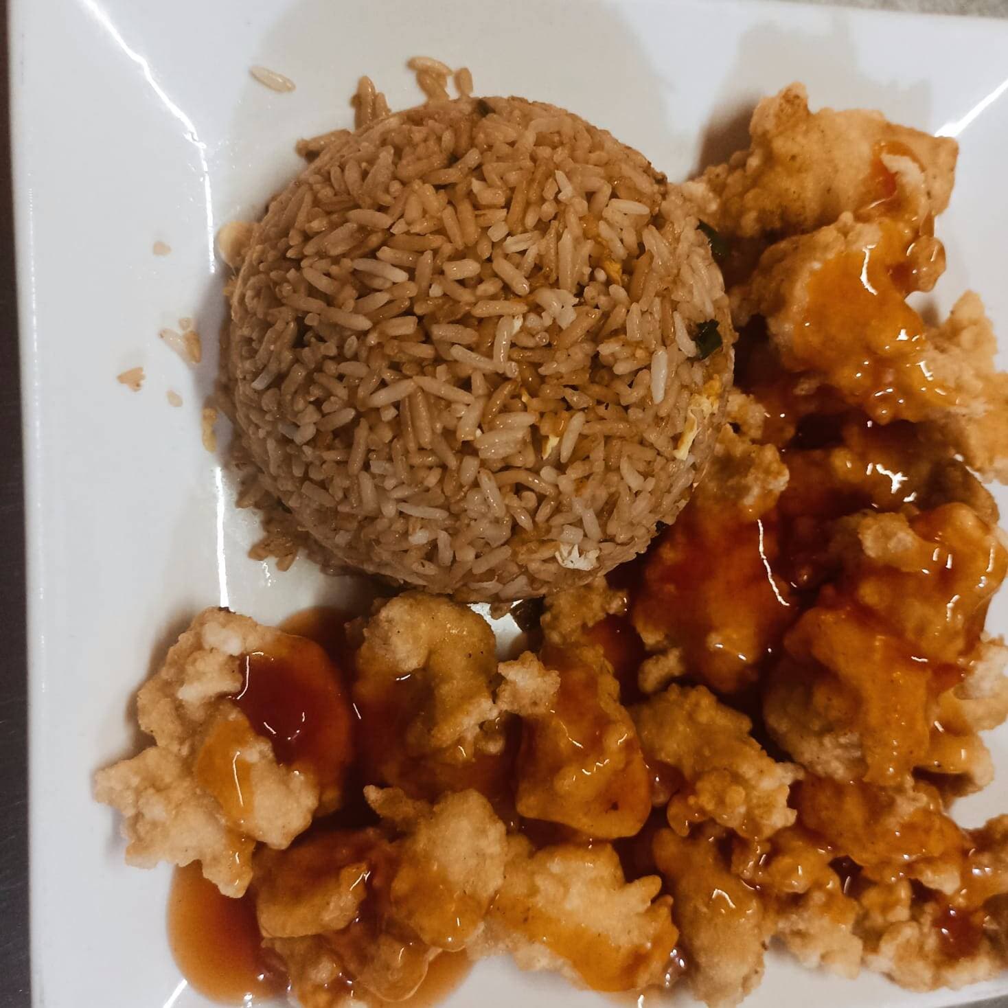 Pollo Tipakay + Sopa o Wantan