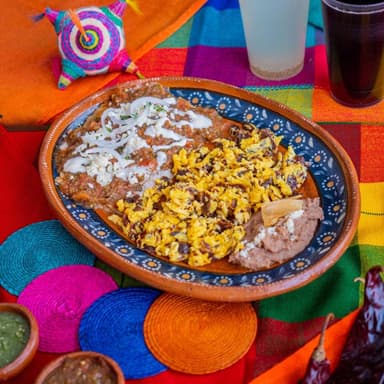Huevos con cecina