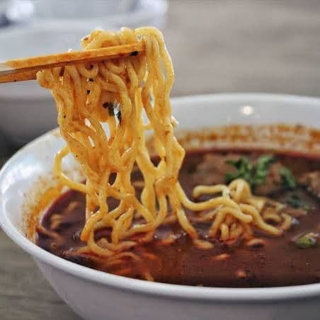 RAMEN BIRRIA