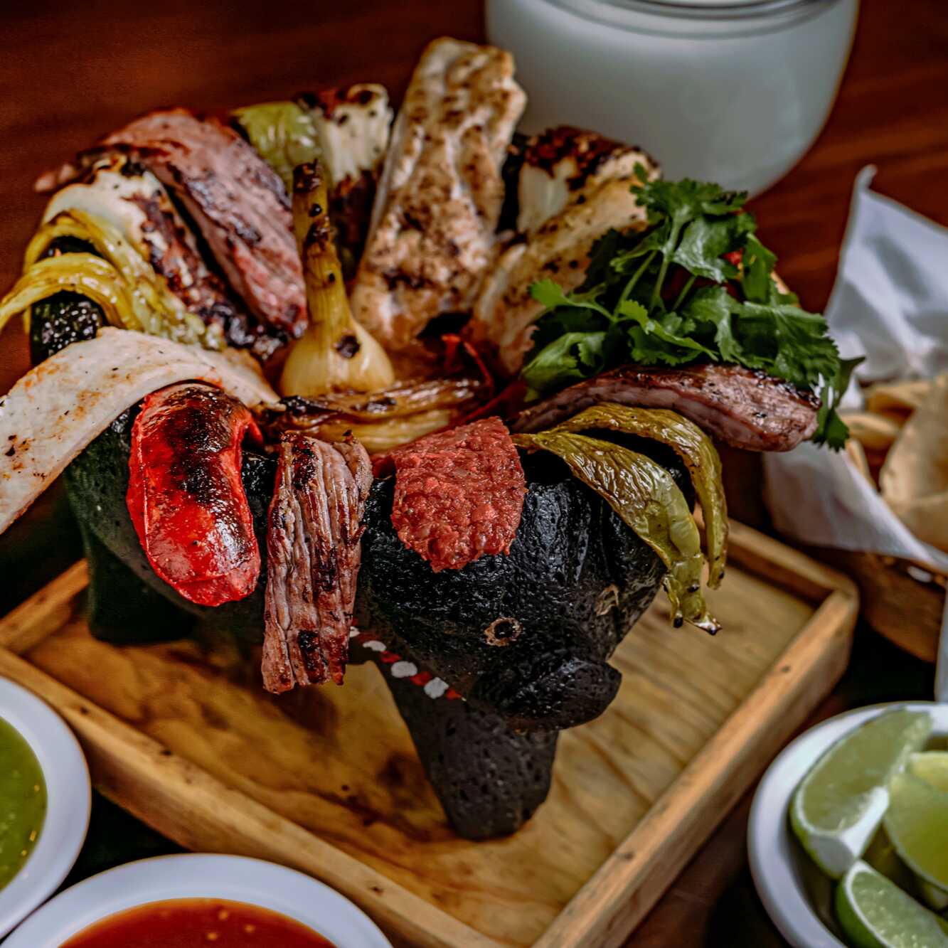 PAQUETE MOLCAJETE MIXTO + 1 AGUA FRESCA (500ML)