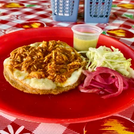 Sope Gratinado con Carne