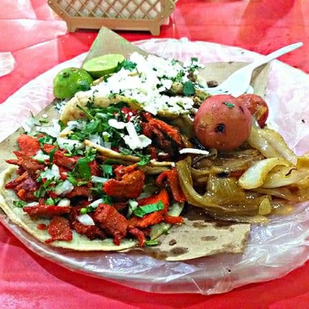 Orden 4 tacos de Trompo