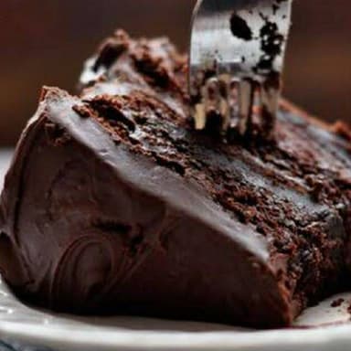 Pastel exquisito triple chocolate