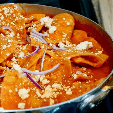 CHILAQULES ROJOS