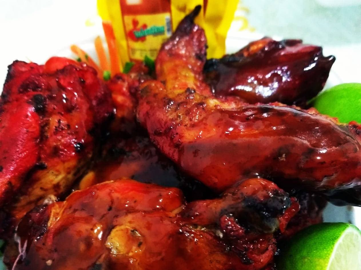 1 Kg. de Alitas a la BBQ