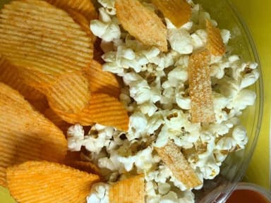 Palomitas de Maíz con Queso Parmesano y Ruffles