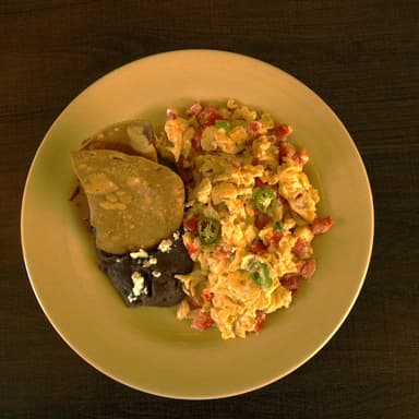Huevos a la Mexicana.