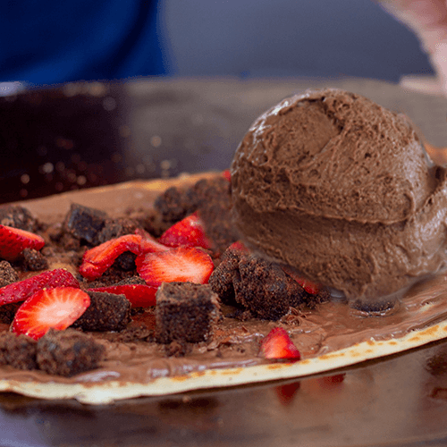 Crepe Nutella Fresas Helado Chocolate