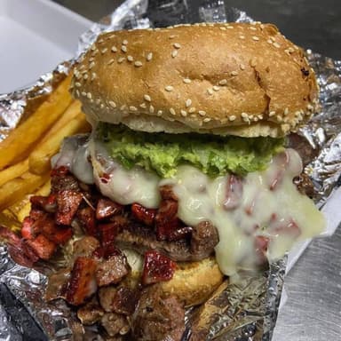 HAMBURGUESA PARRILLADA