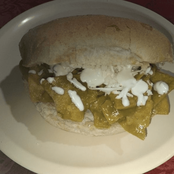 Torta de Chilaquiles Verdes