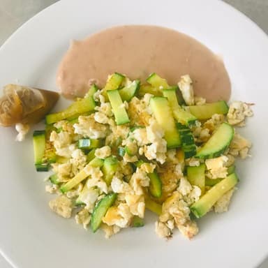 Huevos con Calabacita