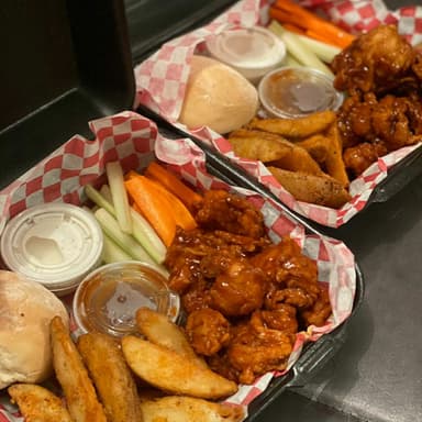 Promo Boneless con Papa Francesa