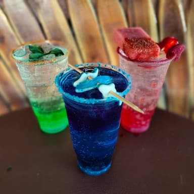 Azulitos + Alitas