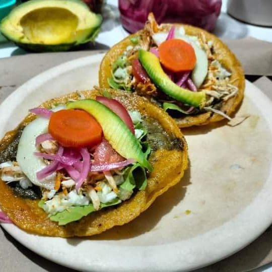 3 Panuchos o 3 Salbutes