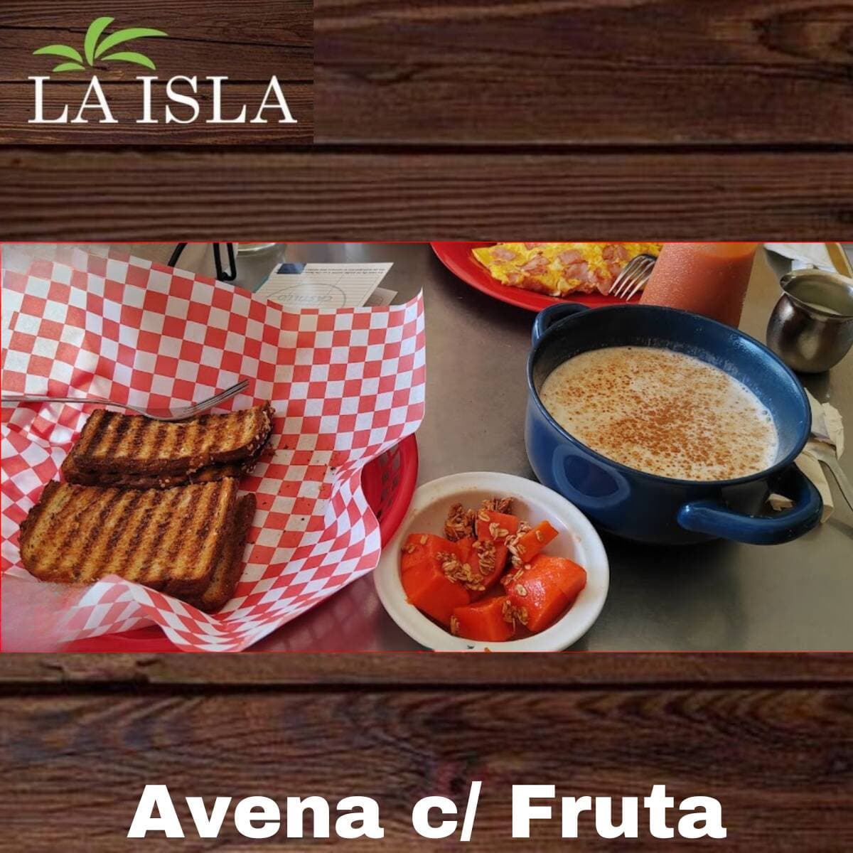 Avena con Pan Tostado y Fruta