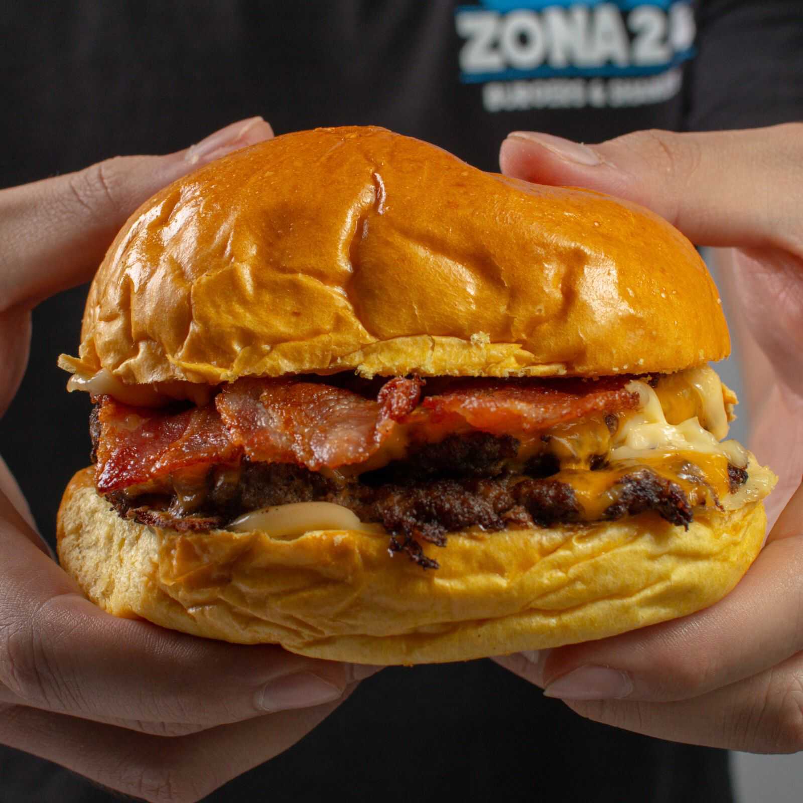 La 24 Bacon