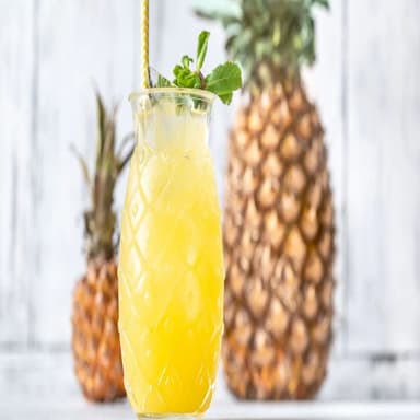 Agua de Piña Litro