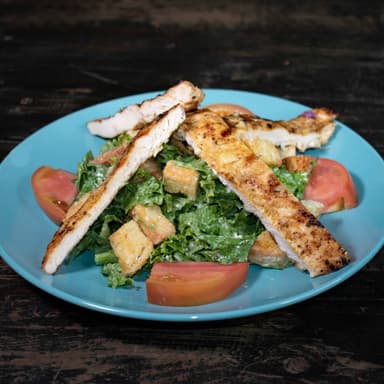 Ensalada Cesar con Pollo