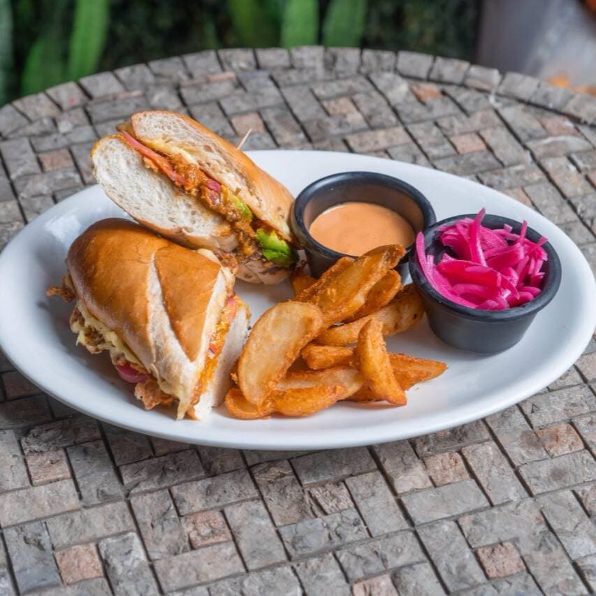 BAGUETTE DE COCHINITA
