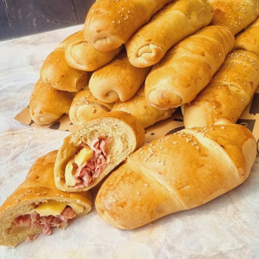 Cachito de Jamón y Queso