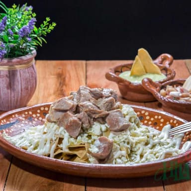 Chilaquiles Con Costilla