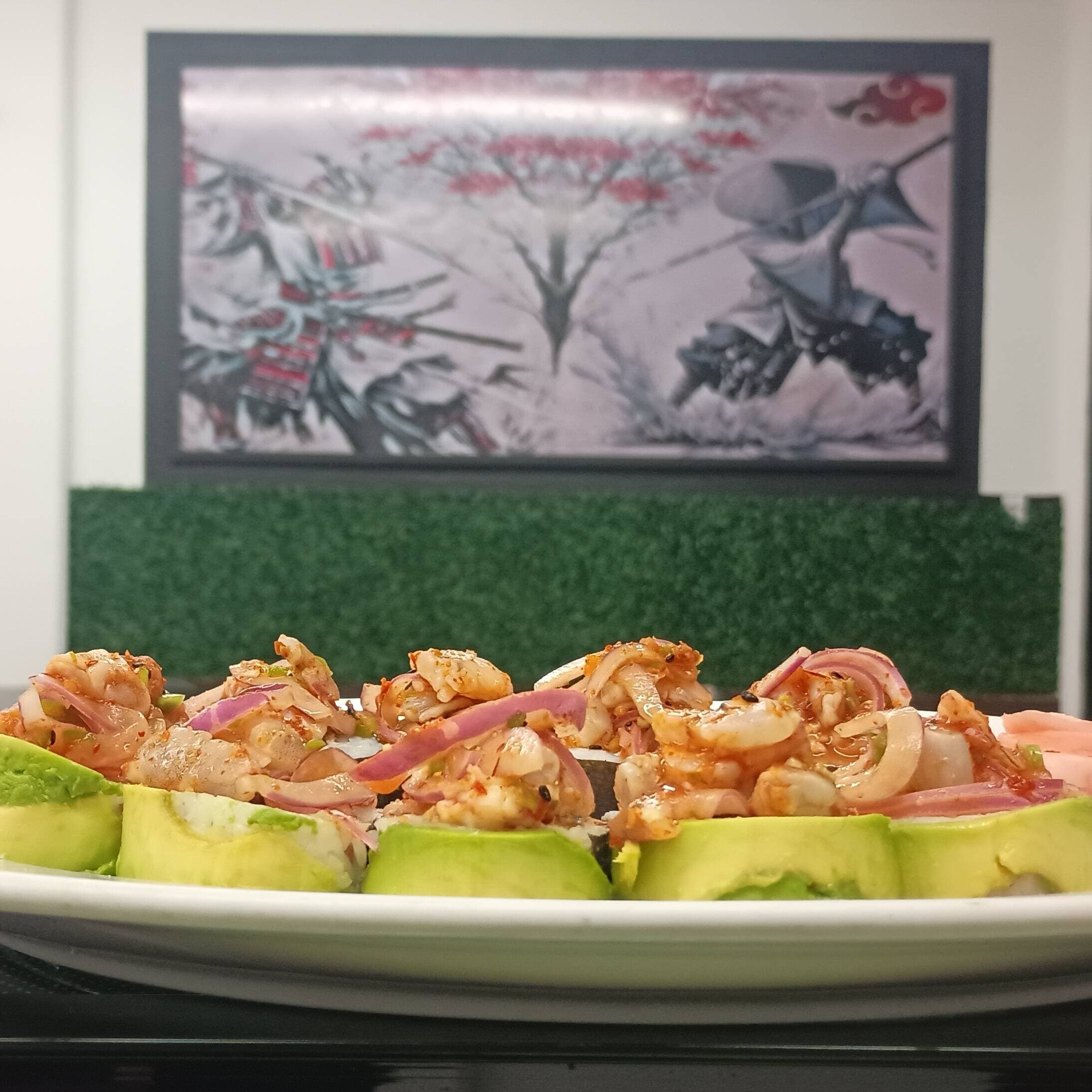 Aguachile Roll