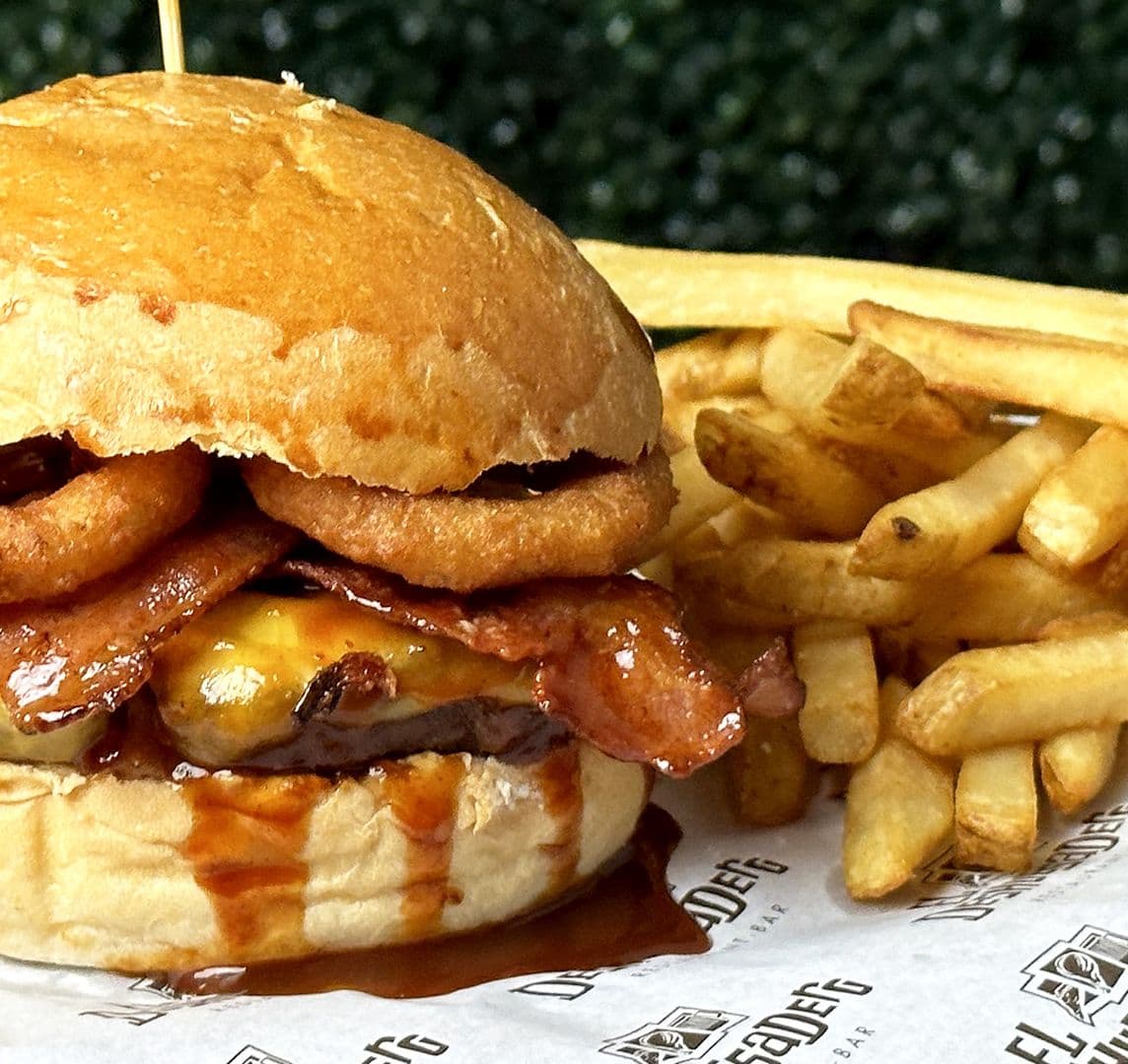 Hamburguesa con tocino especial
