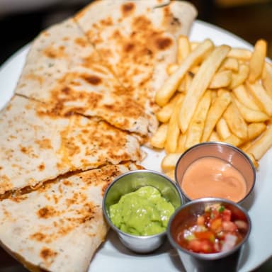 Quesadilla De La Casa
