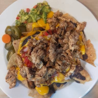 NACHOS MEXICANOS DE POLLO