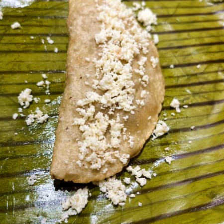 Empanada de Deshebrada de Res Natural
