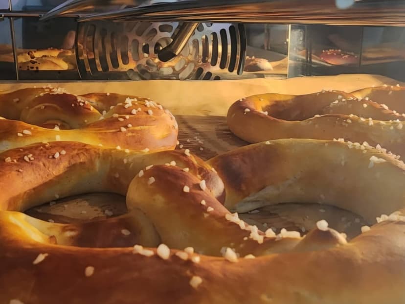 Ginna Pretzel