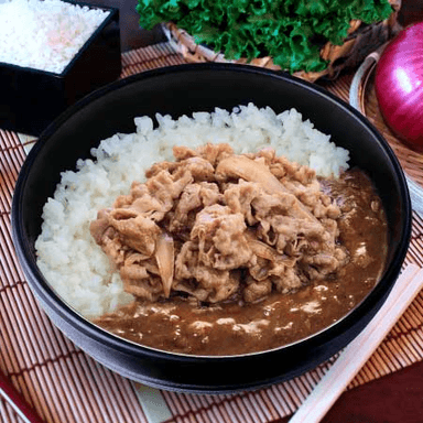 Curry con Carne de Res