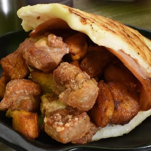 Arepa Marranita