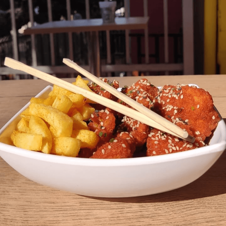 Pollo Frito Coreano / Dakgangjeong