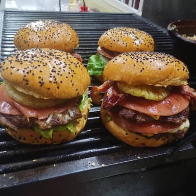 Hamburguesa Clásica